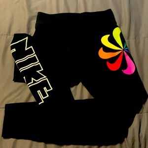 Black M Nike workout legging